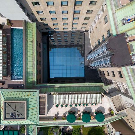 Radisson Collection Hotel, Santa Sofia Milano Ngoại thất bức ảnh The courtyard of the hotel