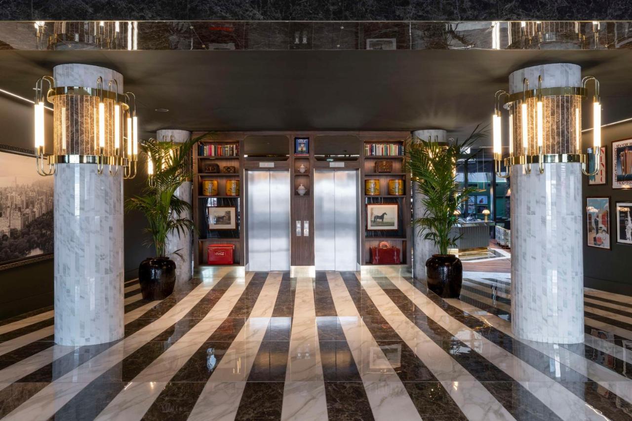Radisson Collection Hotel, Santa Sofia Milano Ngoại thất bức ảnh The lobby of the hotel